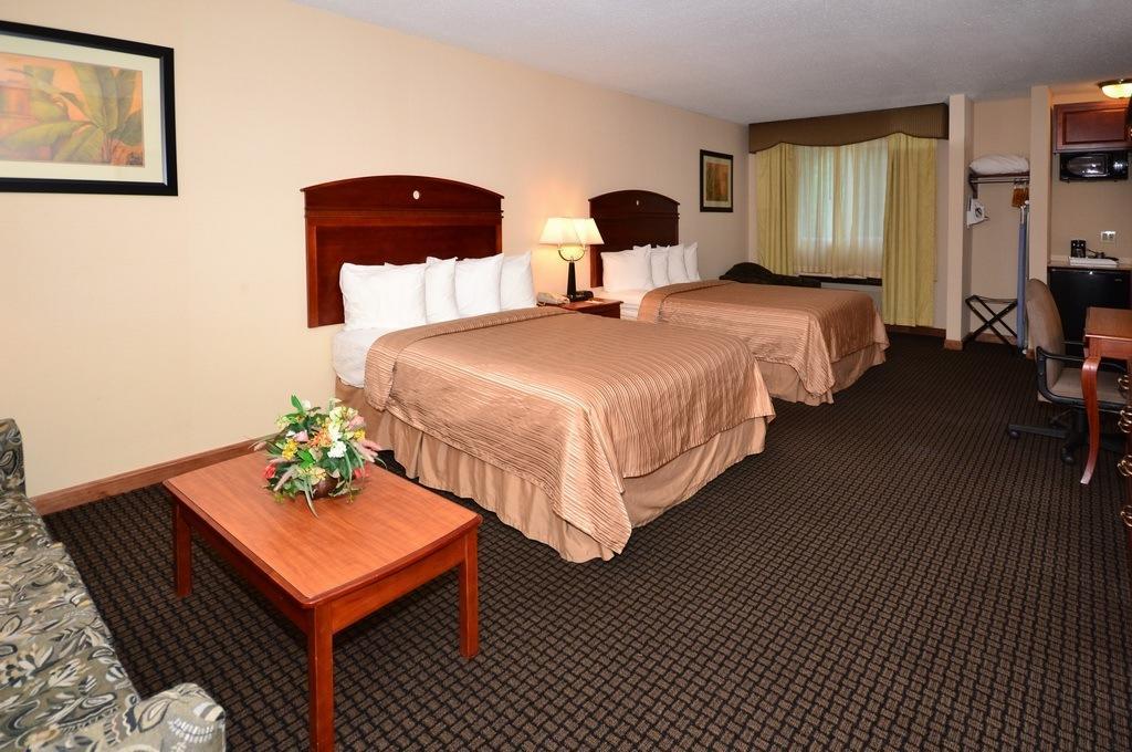 Quality Inn & Suites Northampton - Amherst Exteriér fotografie